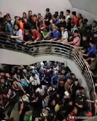 新马大堵车,新马关口堵车