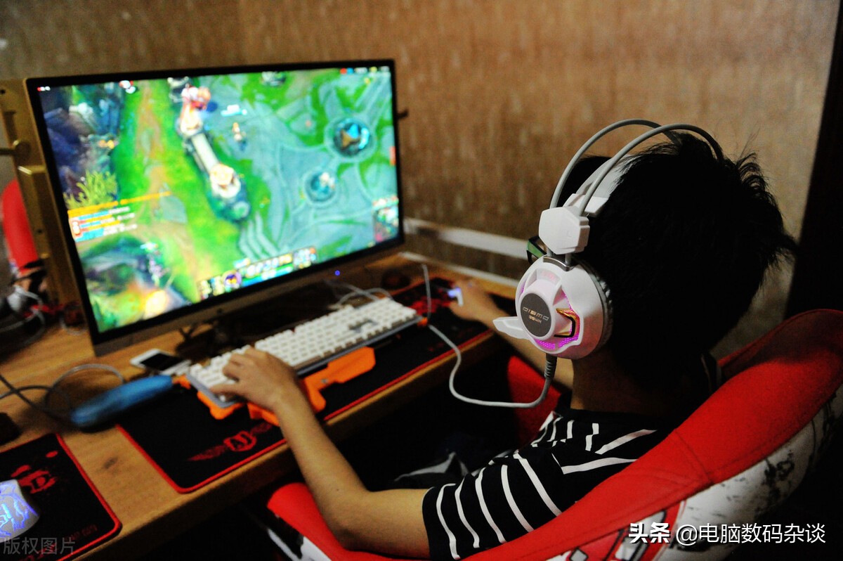 电脑玩游戏掉帧,电脑玩游戏突然变得掉帧很卡