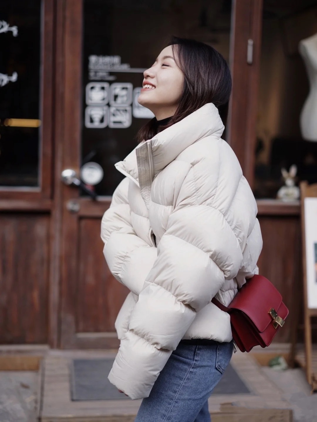 羽绒服洗完毛一坨,羽绒服洗完后一坨一坨的怎么恢复