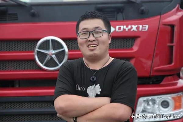 大运会记者采访视频小朋友,大运重卡客户心声