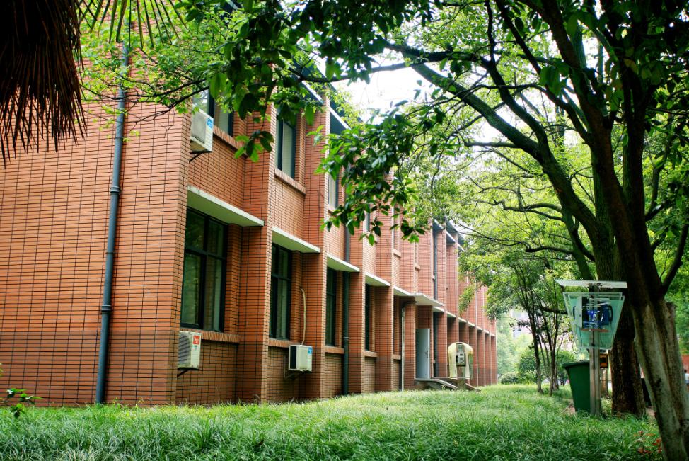 关于招生问答的解说,外院招生简章