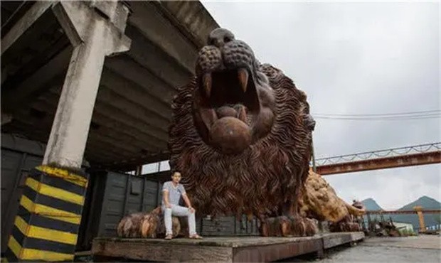 广西300万木雕雄狮,200万左右的雄狮木雕