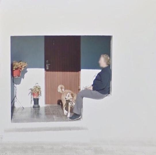 在“谷歌街景”里寻找逝去回忆的人们