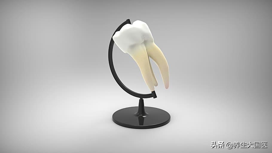 牙齿不整齐怎么修复,牙齿楔状缺损用树脂250好还是350好