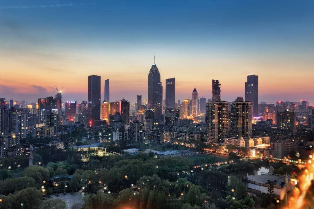 一入武汉热血腾,从此爱上这座城