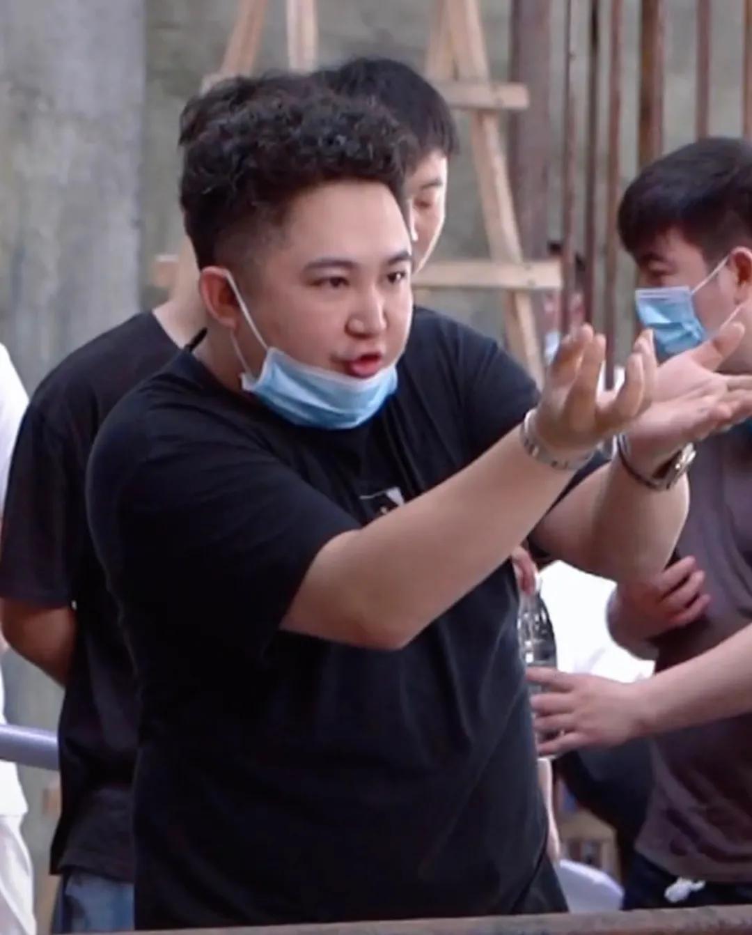 门锁导演叫什么,门锁电影导演别克是哪的人