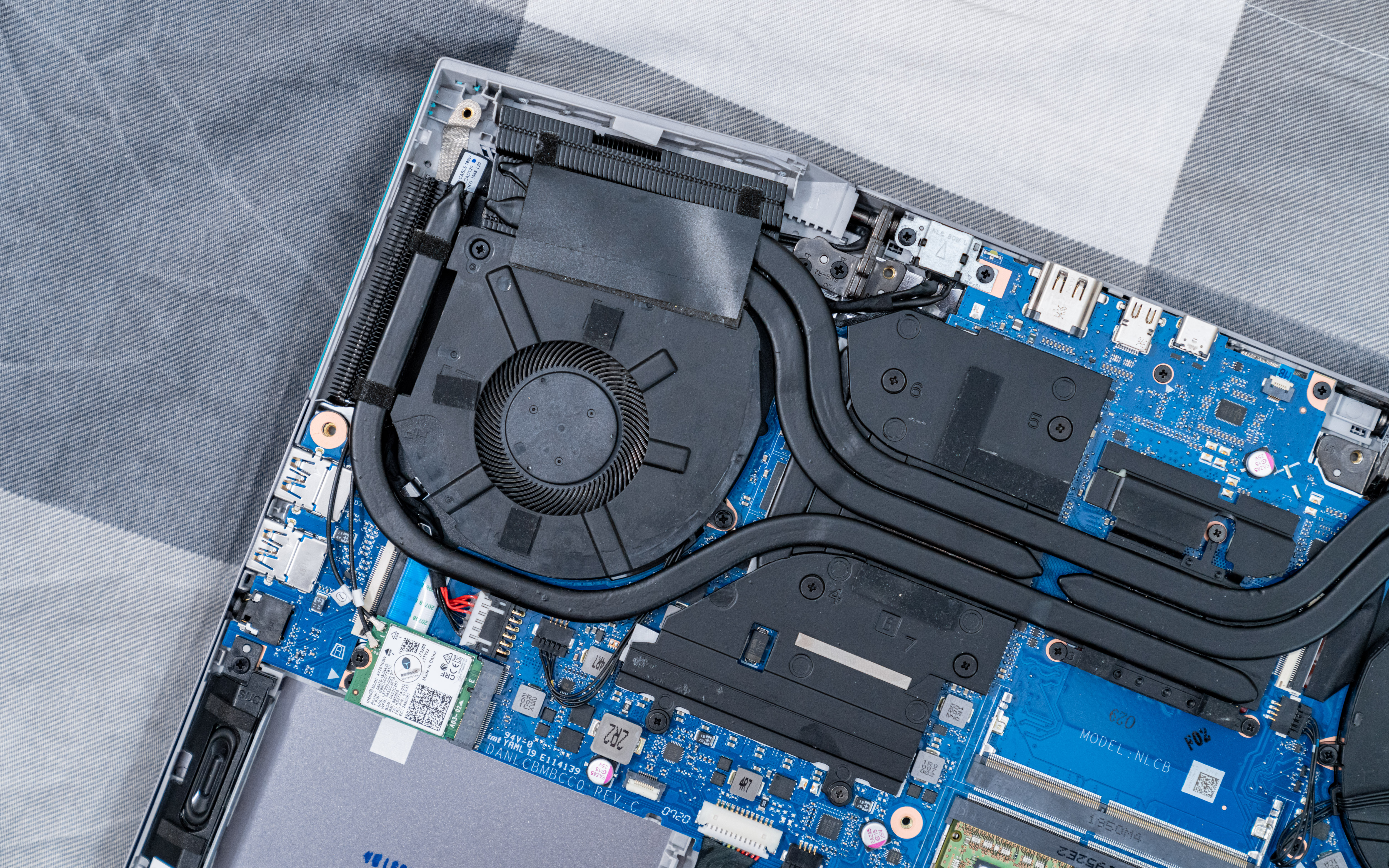 雷神911pro高端笔记本,雷神911pro可以玩的游戏