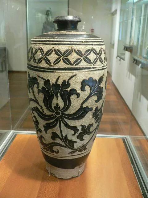 法国博物馆里有中国瓷器,法国卢浮宫博物馆中国文物多少