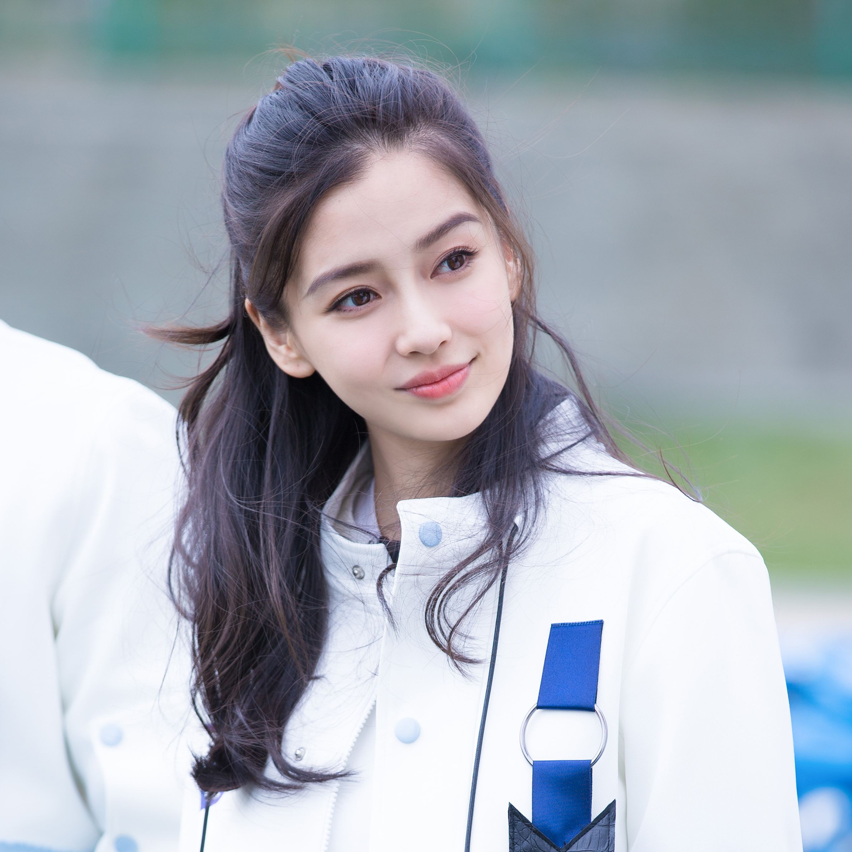 baby被港媒列出*宗罪七**，称其为“最讨厌女星”，又被爆一年没戏接