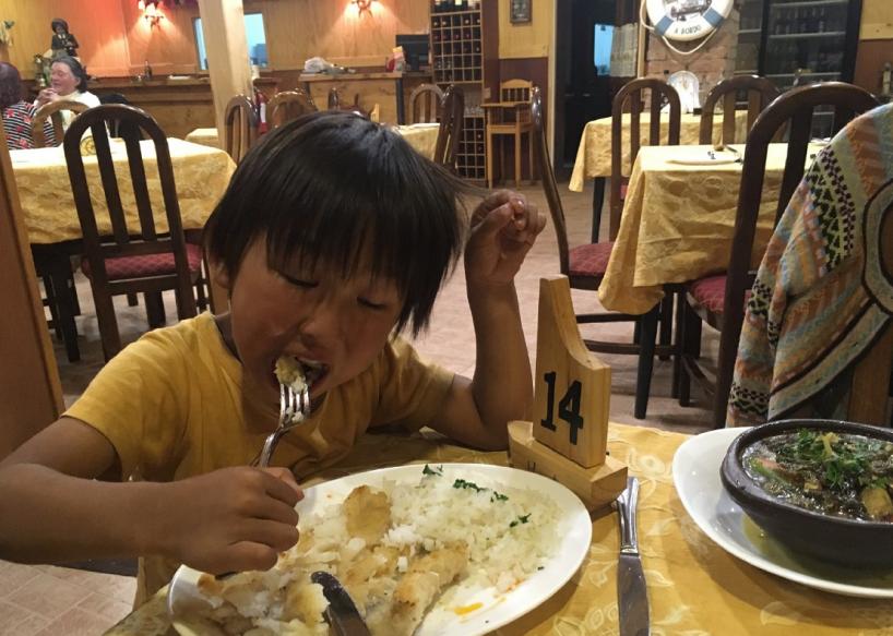 他叫辛巴，不是狮子王，8岁穿越12国：最好的教育，永远在路上