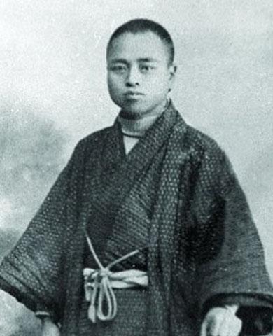 蒋介石首次杀手体验：浑身是汗脑袋一片空白，回到住所喝一瓶白酒