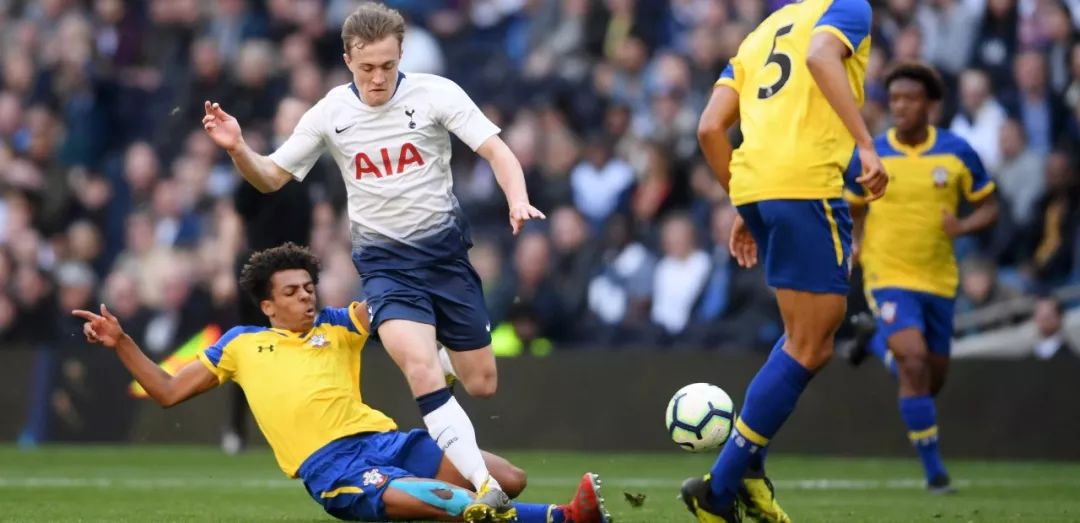 fifa20十佳妖人,fifa妖人阵容排名