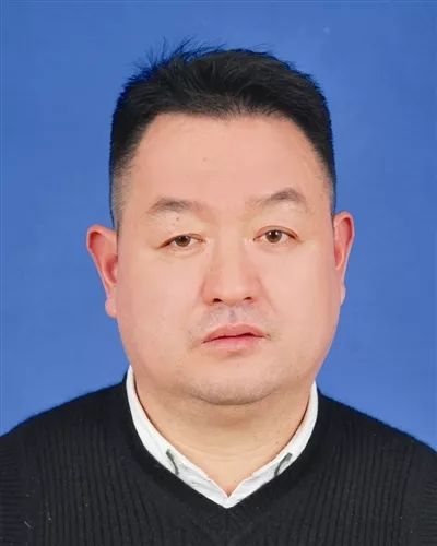 向广大患者致以新春的问候,向全国广大医务者祝贺医师节