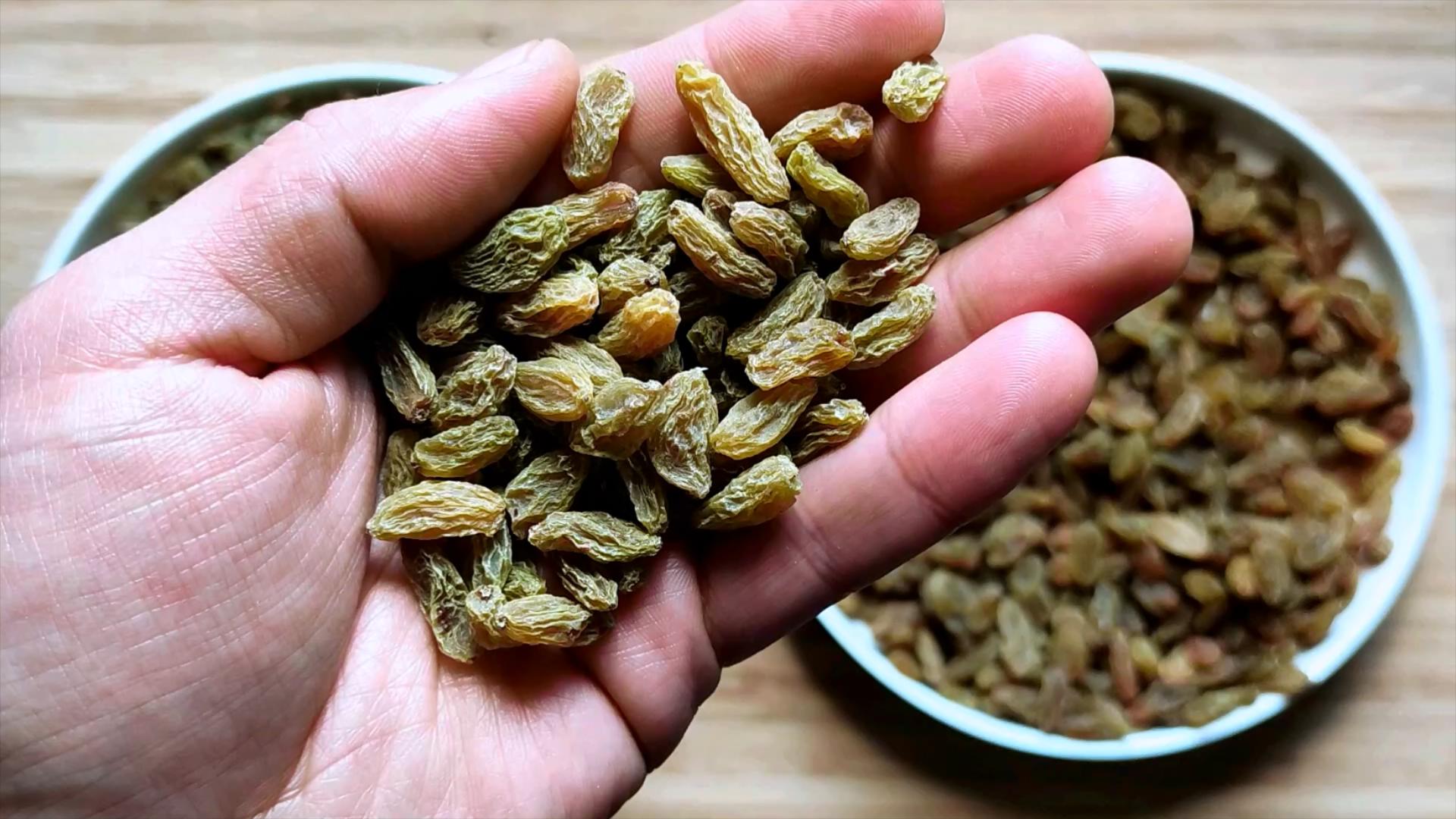 硫磺熏的葡萄干如何吃才健康,硫磺熏葡萄干怎么检测