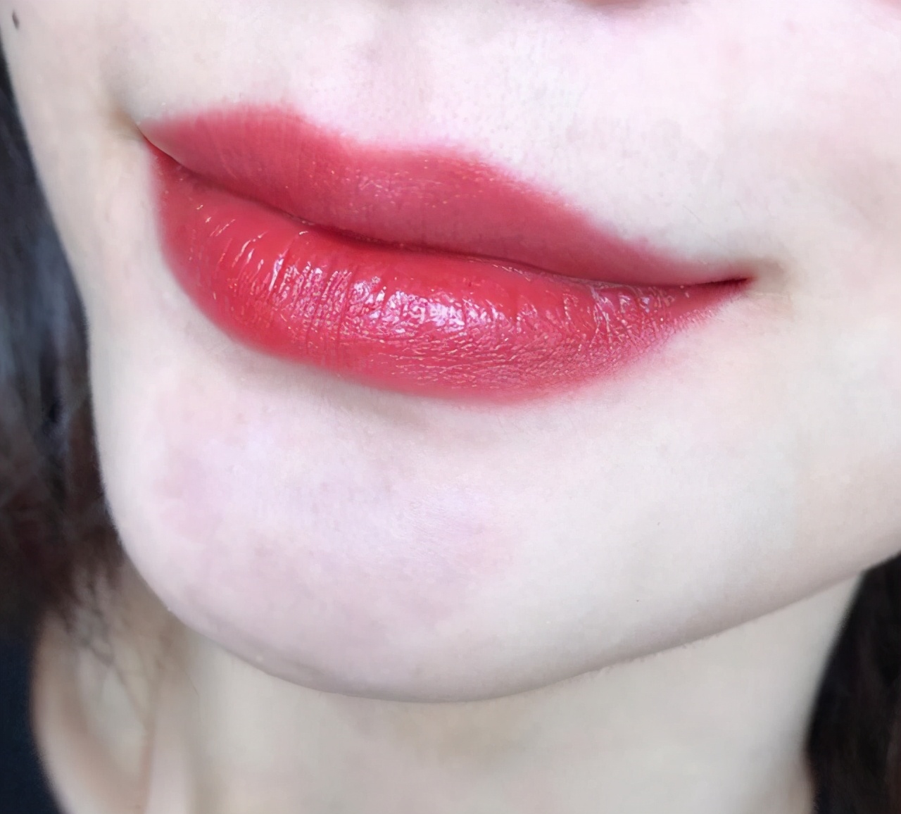 黄黑皮2021夏季流行色号,适合黑黄皮穿上显白的颜色