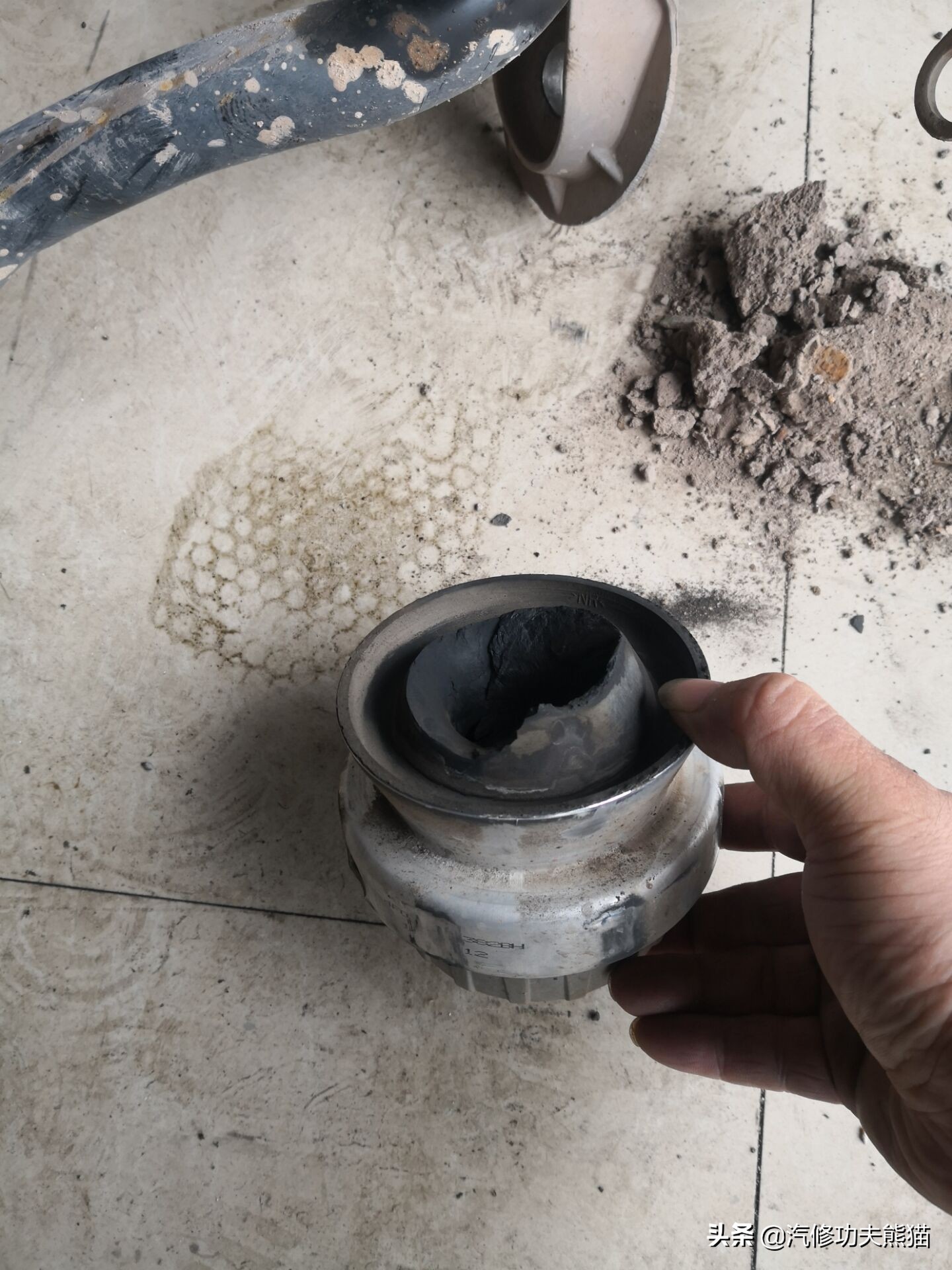 10年奥迪a6l2.0t烧机油怎么解决,10年奥迪a6l2.0t烧机油维修