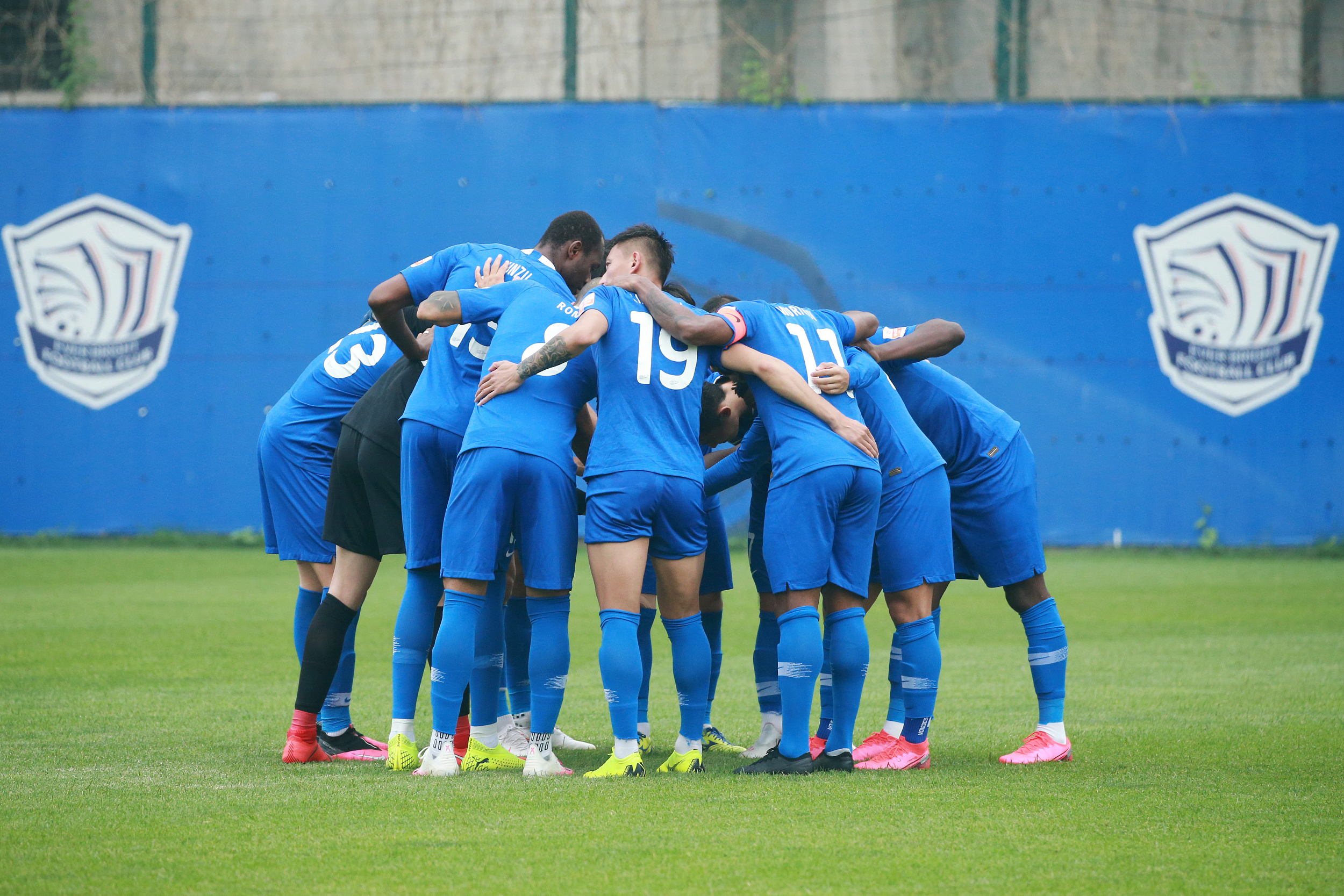 勇往直前中超赛场求异思维,2016年肇俊哲中超比赛