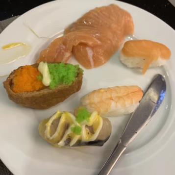 我用我自己挣的钱去旅游,拼搏四年去欧洲