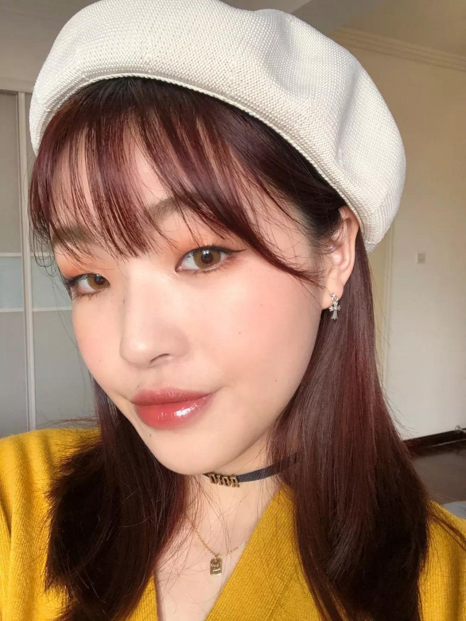 快买了这只口红来人间水蜜桃学院报道！