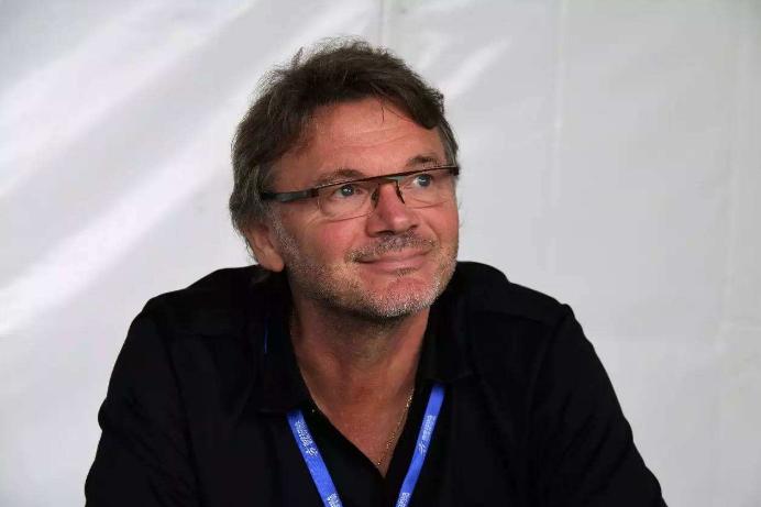 高位逼抢厉害球员,高位逼抢和传控足球