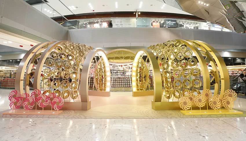 新春购物节乘车,从深圳如何到香港东荟城名店仓