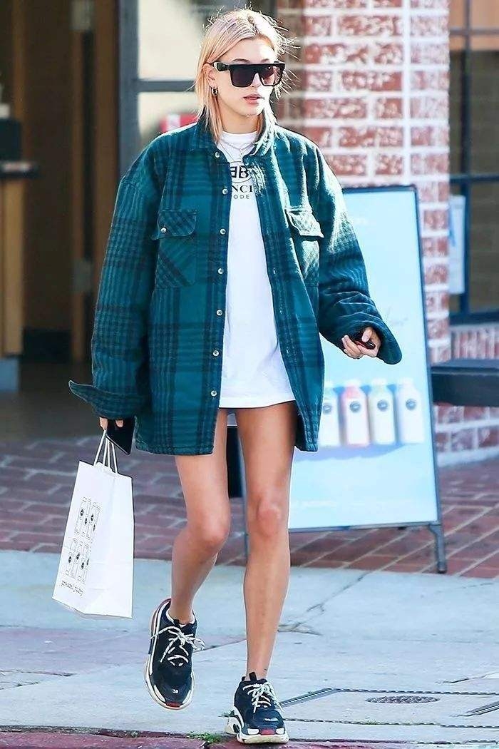 秋冬小个子穿裙子时鞋子搭配,小个子夏季穿什么鞋子配裤子裙子