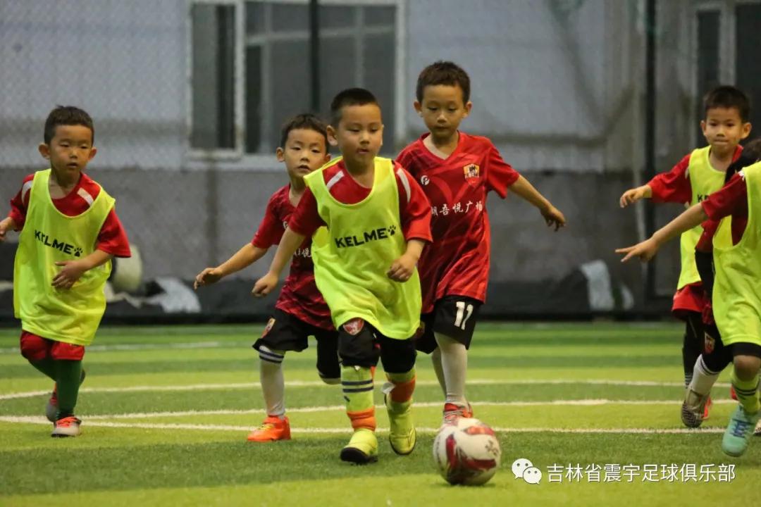 快乐童年足球队,快乐童年足球