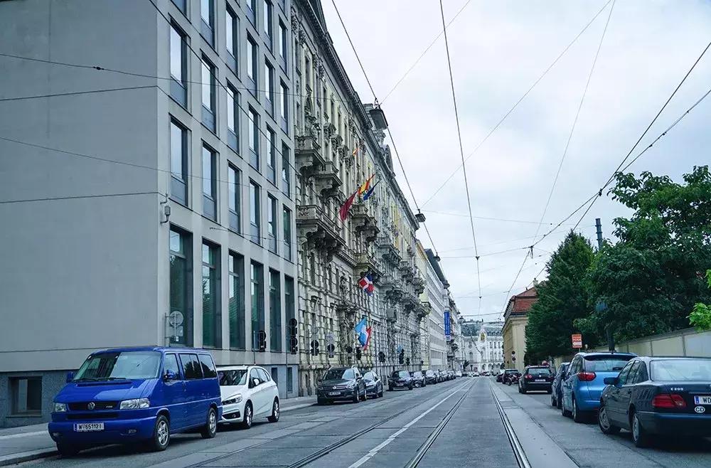 被贴上“蓝色的多瑙河”的标签，这座治愈系的城市，究竟如何？