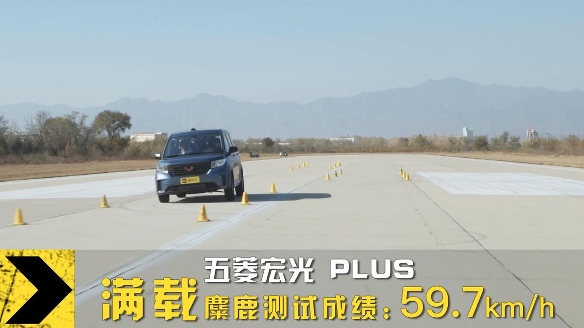 国民神车再升级试驾五菱宏光plus,最新款五菱宏光plus详细讲解