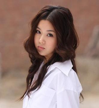 李小萌：15岁出道，被丈夫宠成公主，拍戏21年没接过吻戏