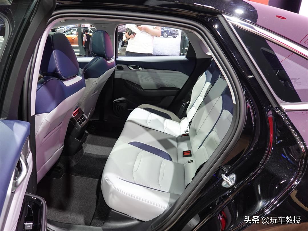 a级车万元二手车,吉利星瑞b级2022款豪华版落地价