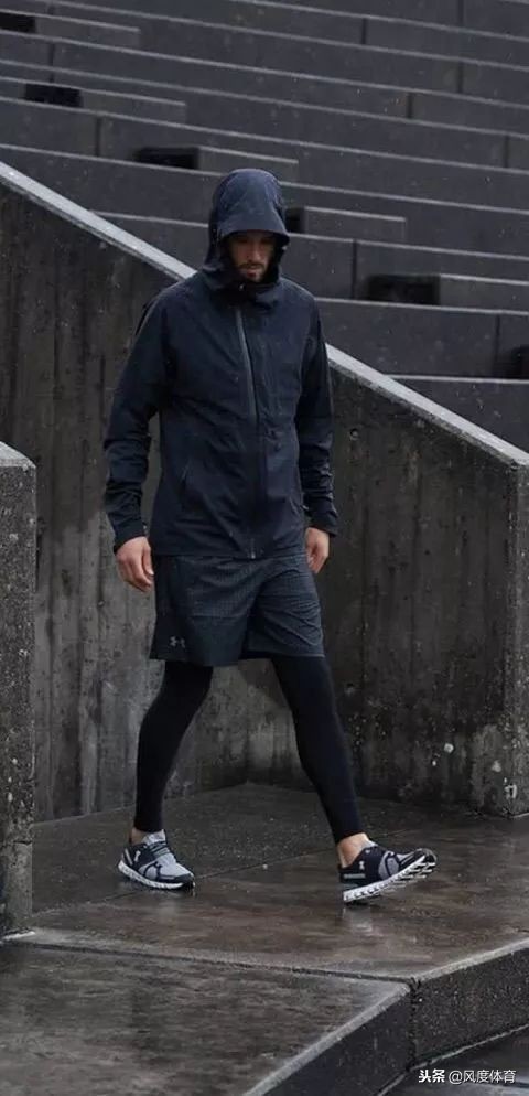 健身肌肉男穿衣搭配图片,肌肉男在健身穿衣搭配