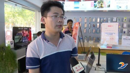 开学季 迎来电子产品销售热潮