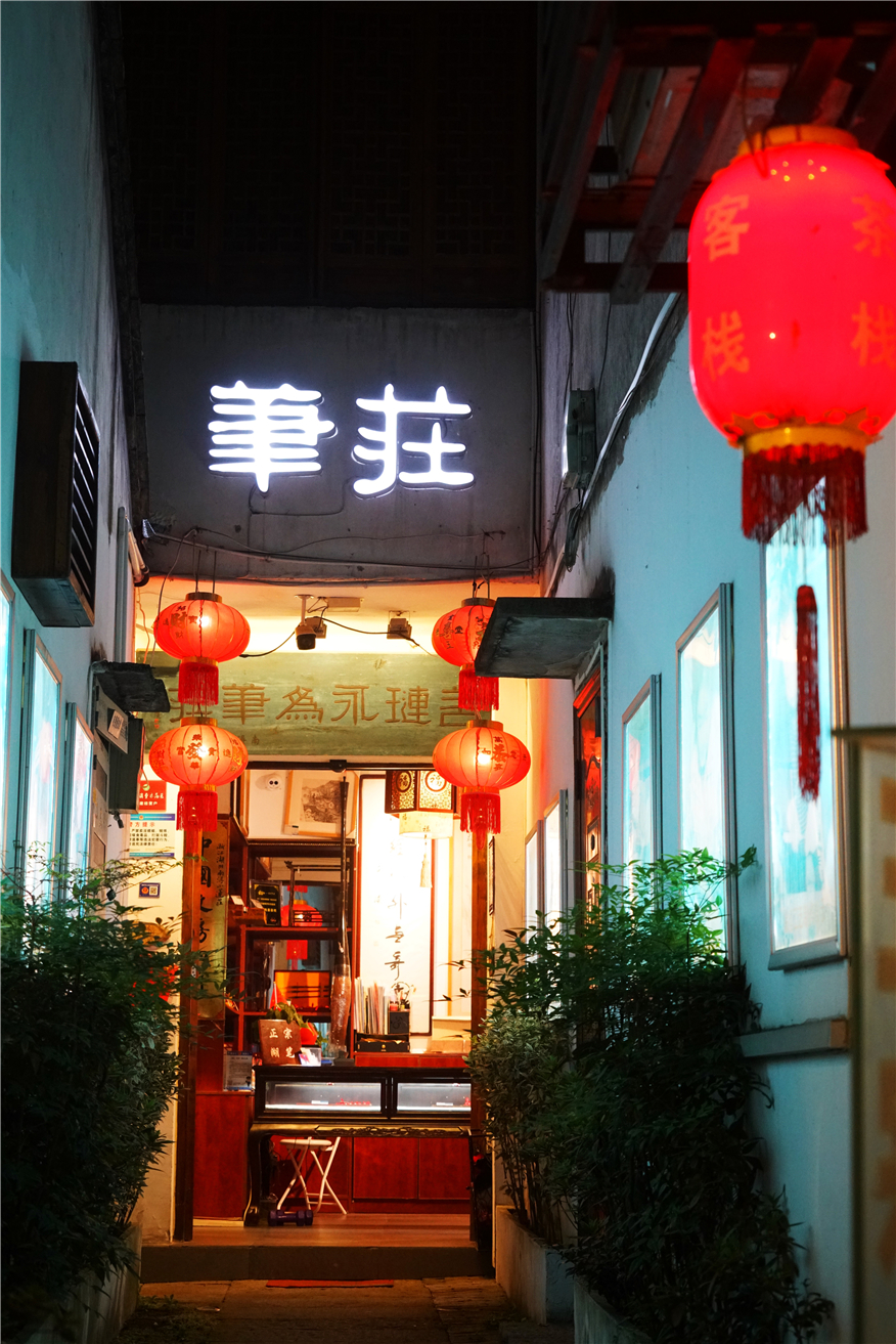 江南6大古镇的南浔拥有七千多年历史，一个湖州市不抵南浔半个镇