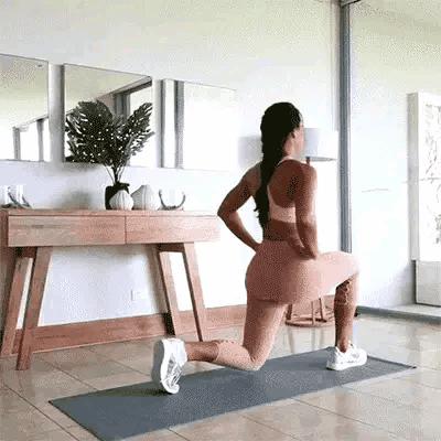 臀部扁平塌怎么器械训练,臀部下垂两侧凹陷怎样能提升臀线