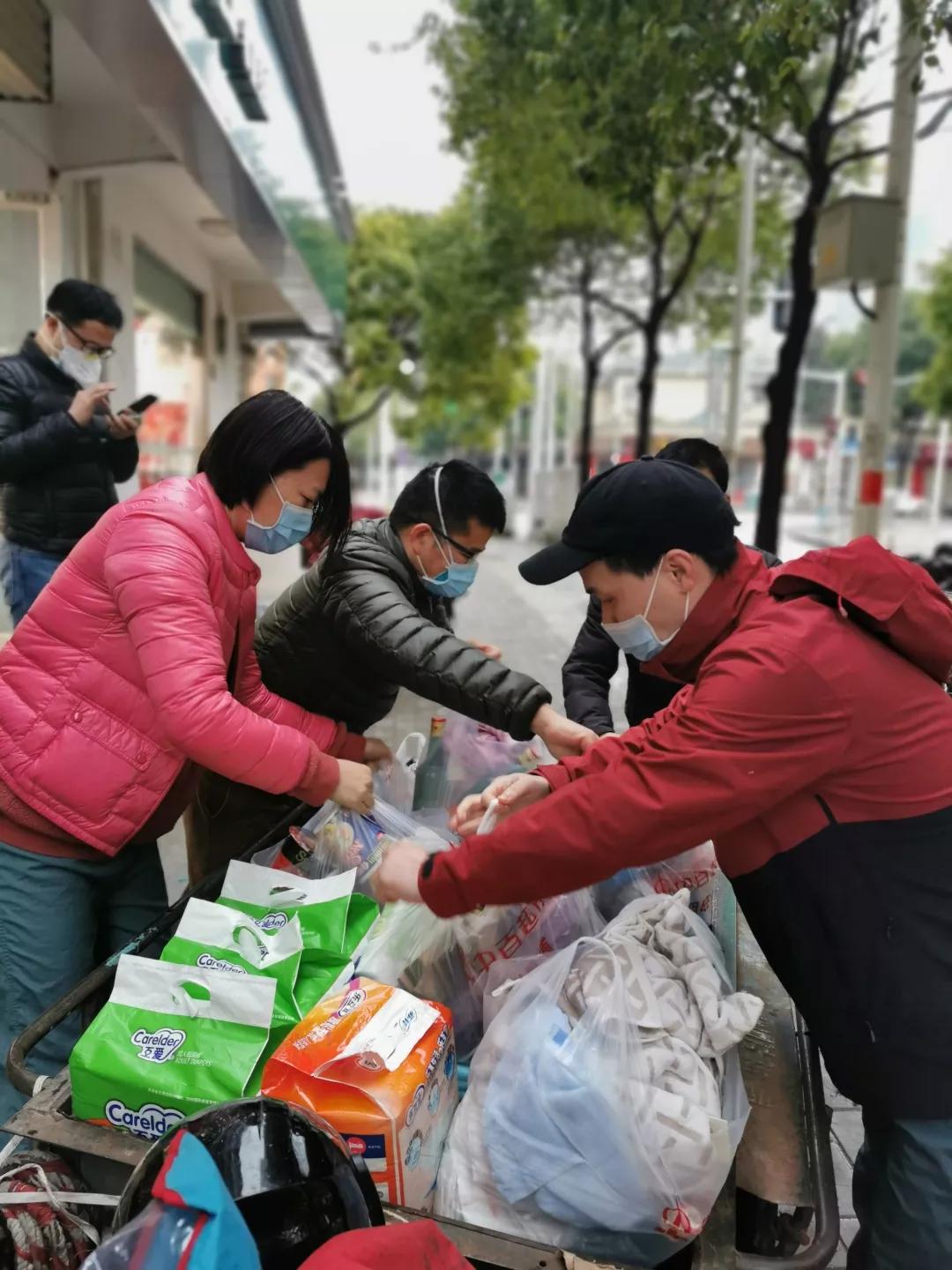 医院里的新冠患者越来越多,汉口医院特点