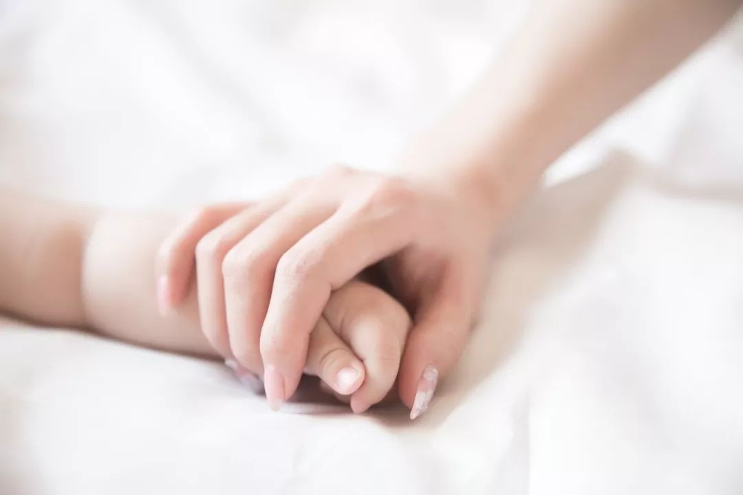 母爱绝美古诗词句,母爱古诗500字