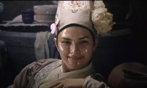 下巴反复长痘痘的原因和解决方法,下巴老是长痘痘怎么调理身体啊