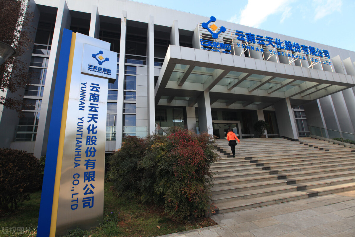 中央确定昆明特大城市，滇东曲靖玉溪红河昭通为省会付出了什么？