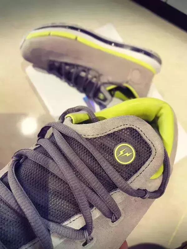 为了买鞋努力搬砖,为了买鞋省钱