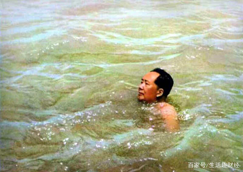 铭记今天，饮水思源，牢记伟大领袖毛主席丰功伟绩