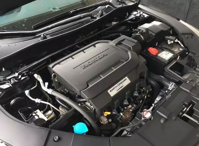 二手本田雅阁6万左右19年,本田雅阁1.5t高速动力体验