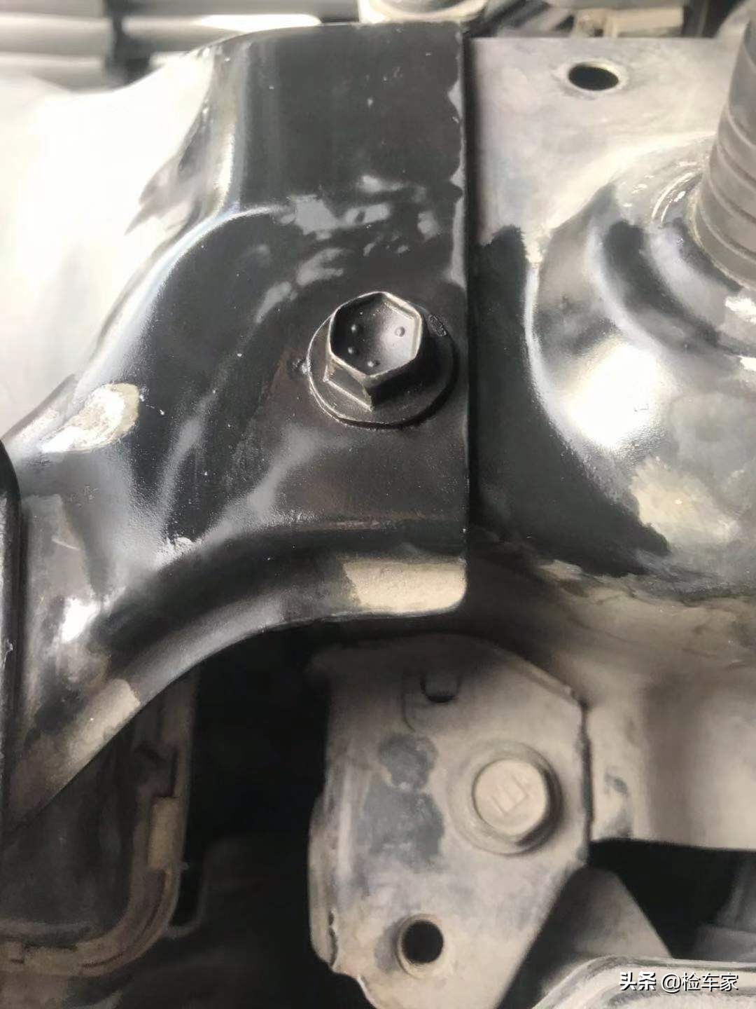 曾经150万的D级行政轿车,十三年后标价21万,网友:招司机吗?