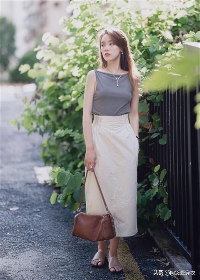 百褶裙过时吗,百褶裙现在还流行吗