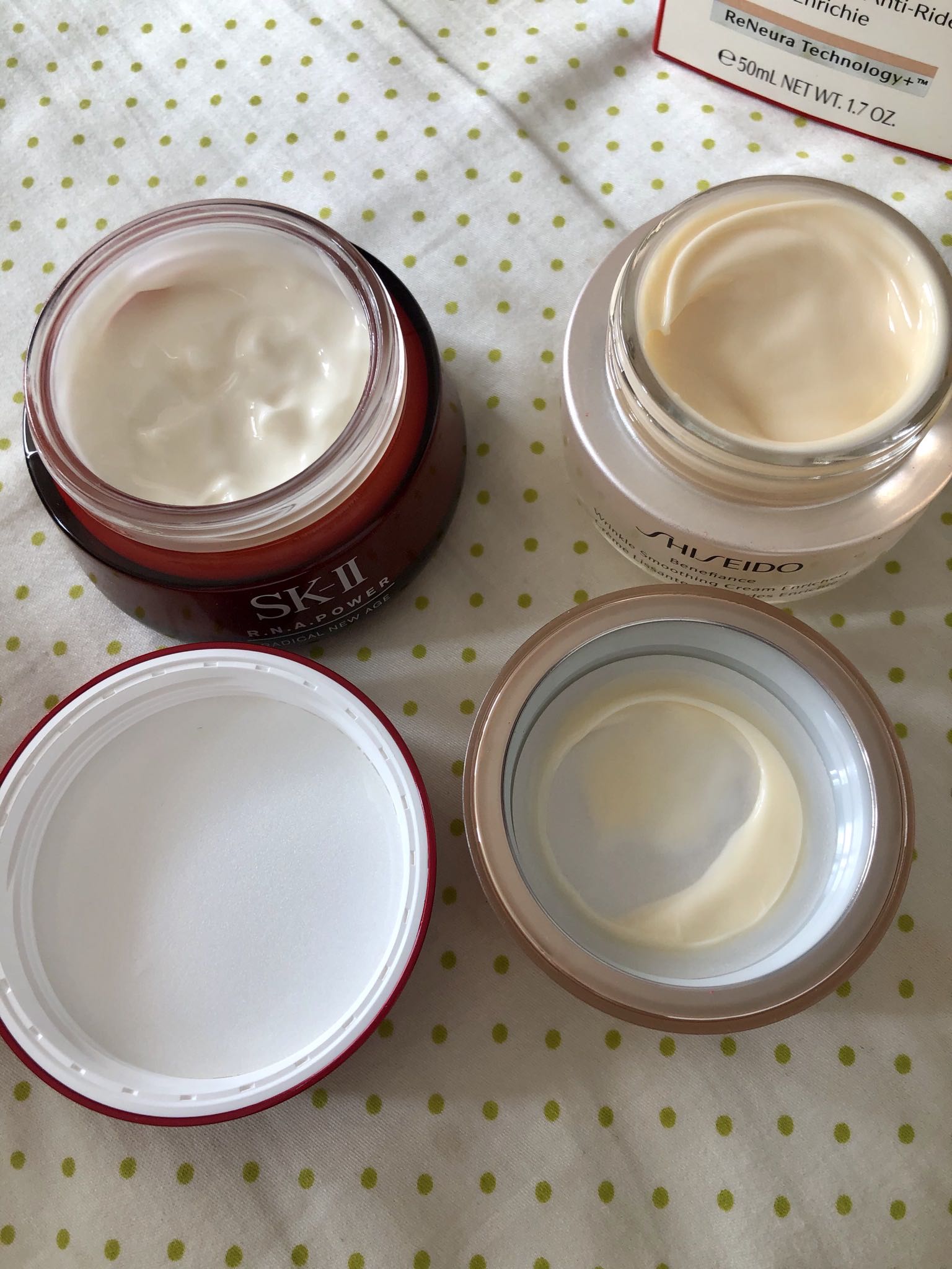 skii小红瓶面霜和大红瓶面霜区别,哪种牌子的面霜最有效果最好用呢