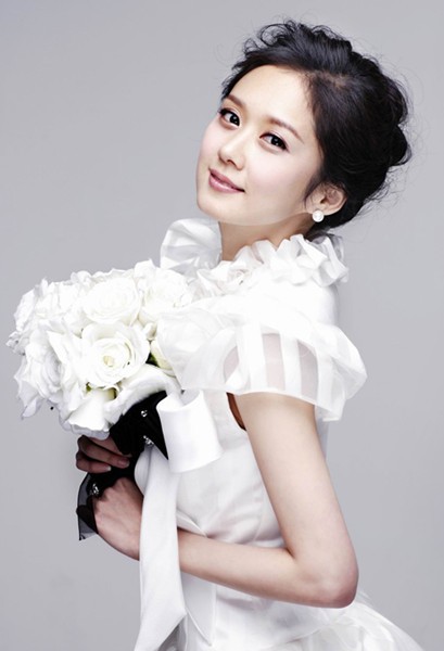 “刁蛮公主”张娜拉，献歌奥运，误谈圈钱被封杀，40岁想嫁中国