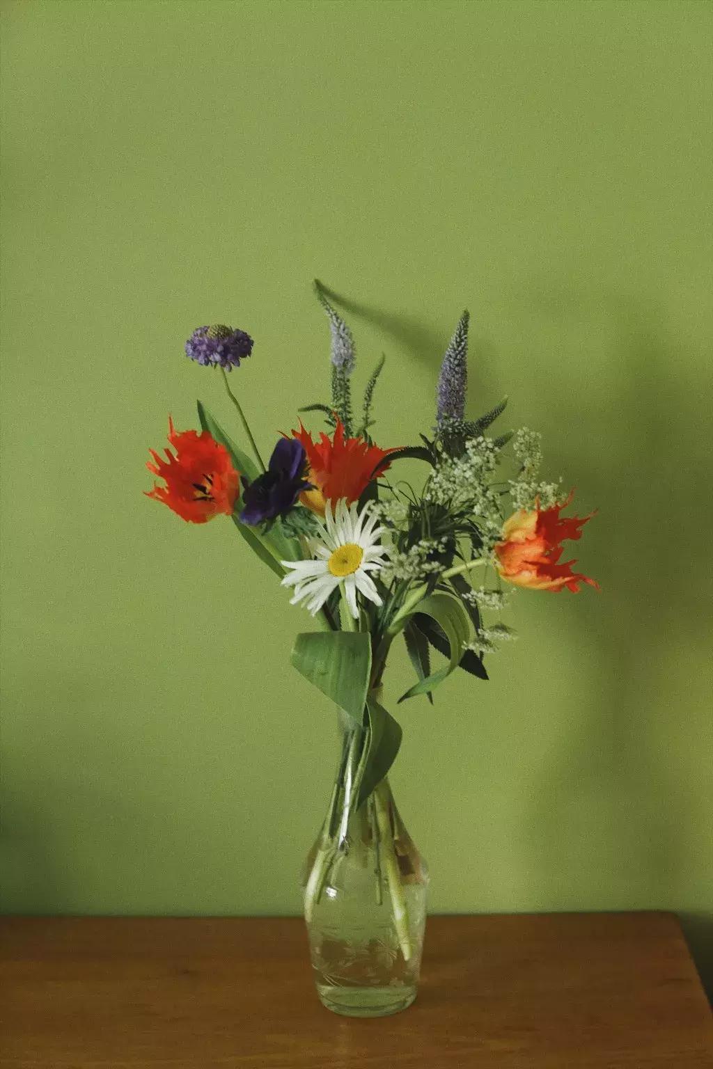 一日慎独则心安日日精进,日日精进人生
