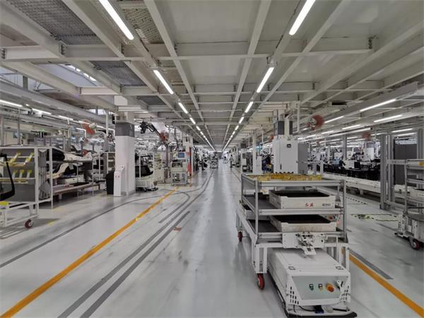 缁堟垚鍥介檯,鍛ㄦ姤缁勭粐鏋舵瀯