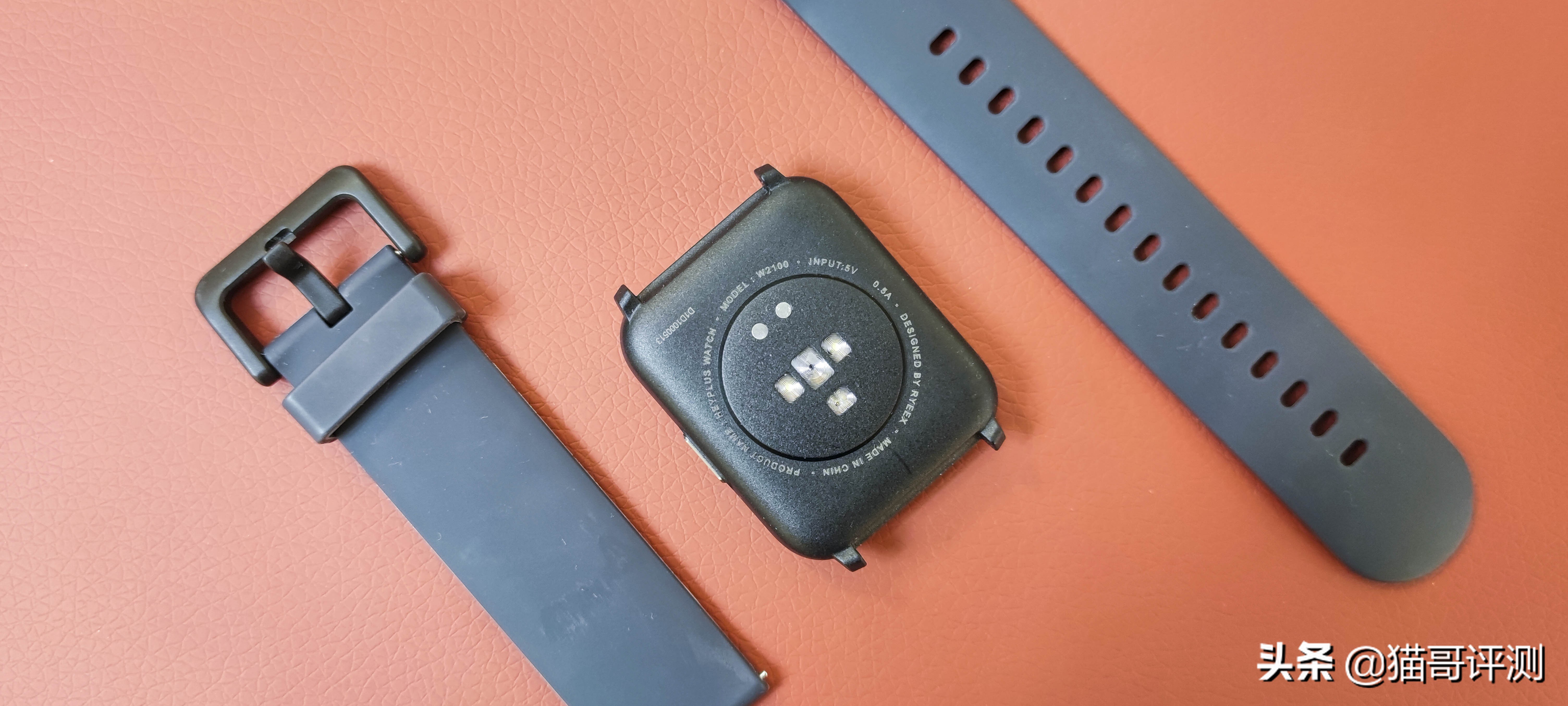 黑加手表：超长续航的大屏手表，你的运动健康助手