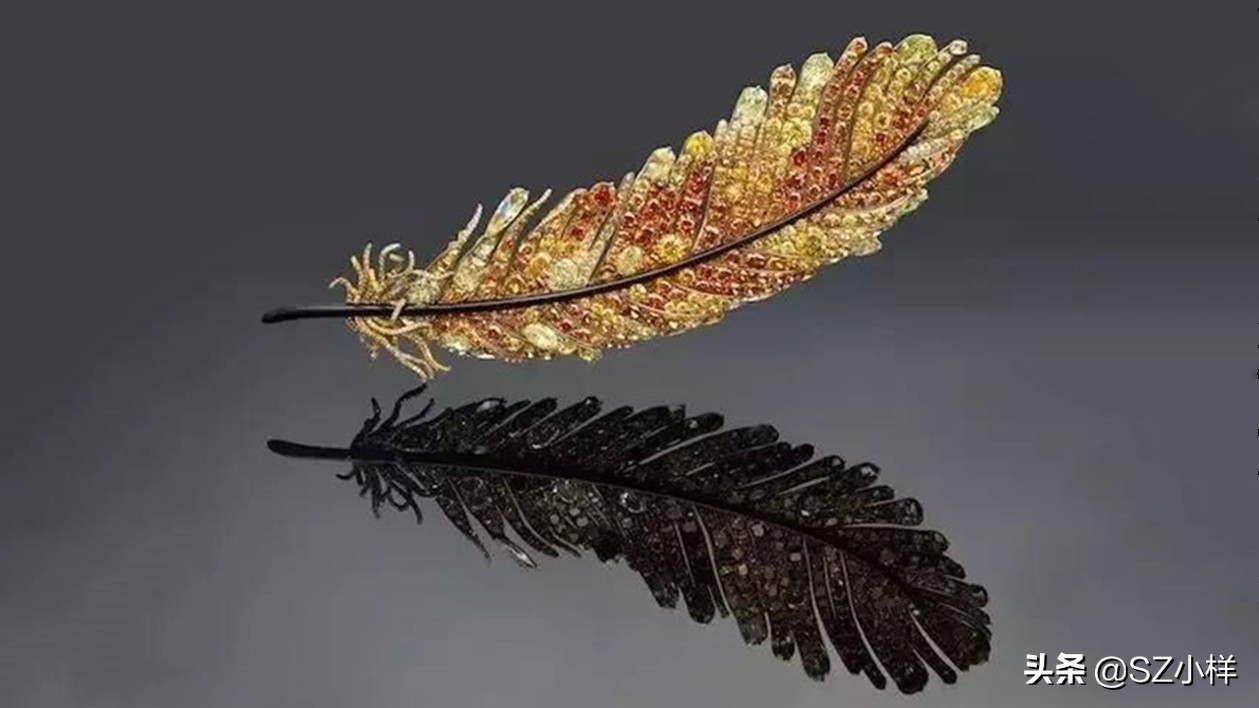 轻盈飘逸的羽毛，承载厚重的文化，演绎珠宝界永不落幕的时尚经典